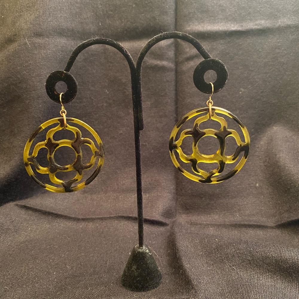 EUC Kendra Scott Knock off earrings